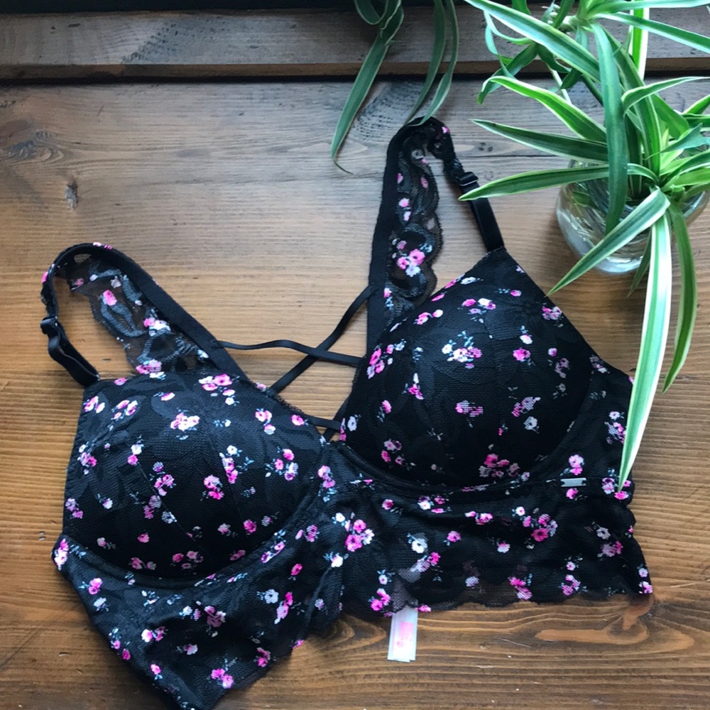 Black flower lace push-up bralette